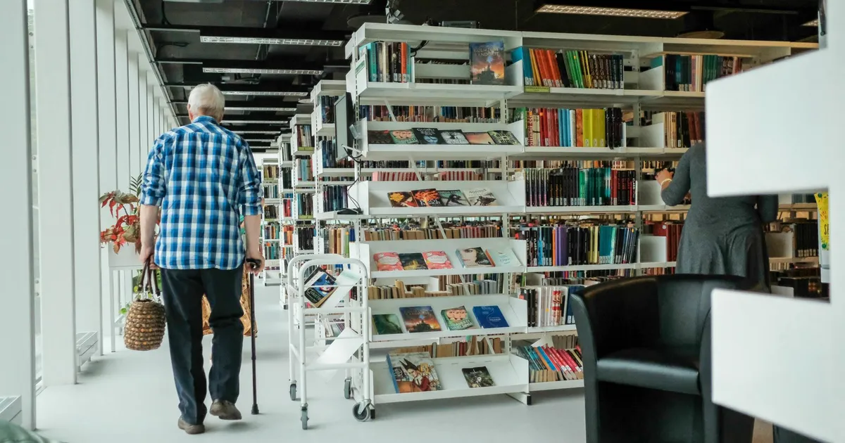 Laenutuste edetabel ⟩ Lugejad armastavad Eesti autoreid, järjekorrad venivad kuudepikkuseks