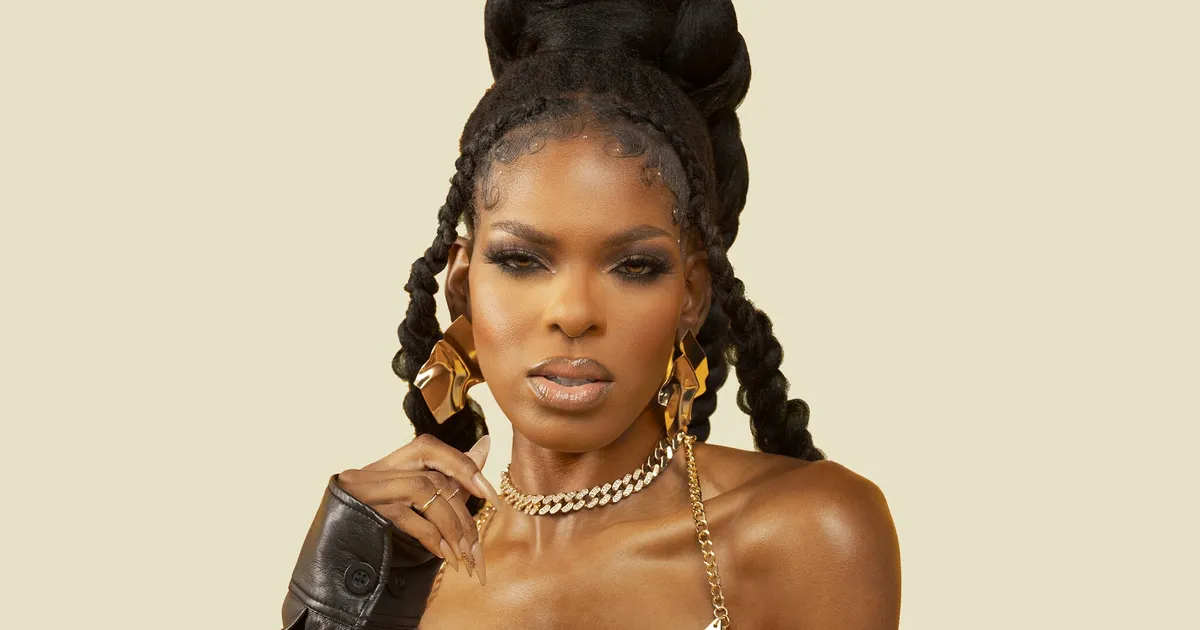 TMW KÜSIMUSTIK ⟩ Kanada lauljatar Omega Mighty: sain varakult teada, et mul on muusikaline anne