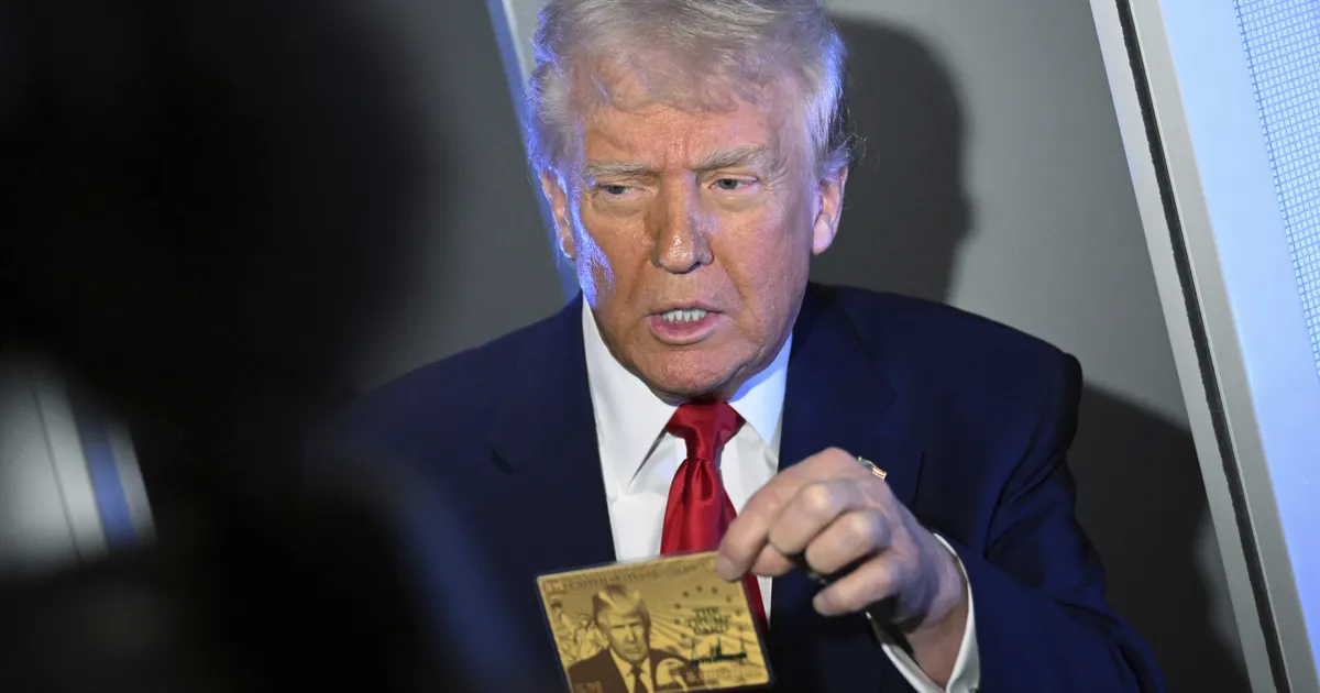 Trump demonstreeris esimest viie miljoni dollarilist elamisluba