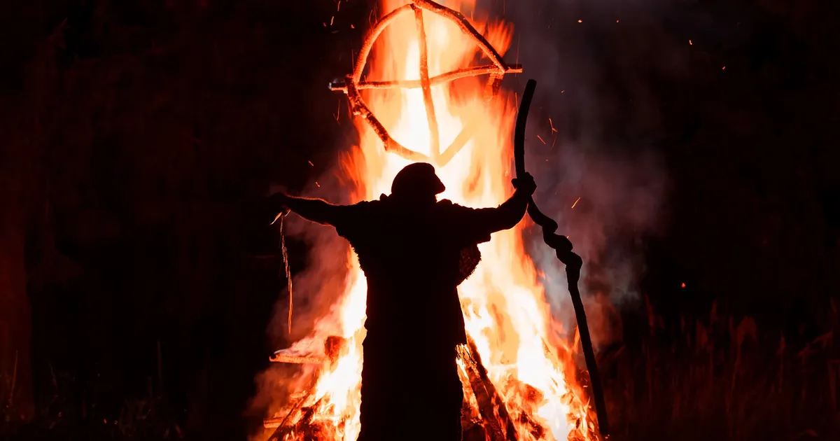 Lõuna-Eesti pagan/black metal-bändi löögirusikas Pagansarv avaldab albumi «Pööriööl»