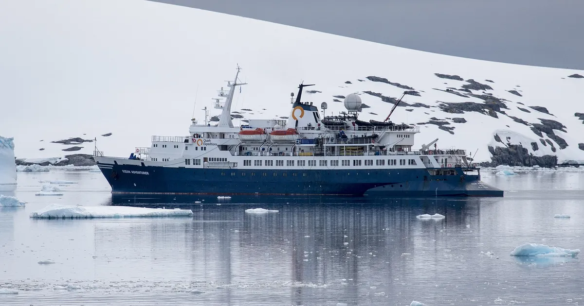 Kruiisireisijad said kurikuulsas Drake´i väinas kõvasti kloppida