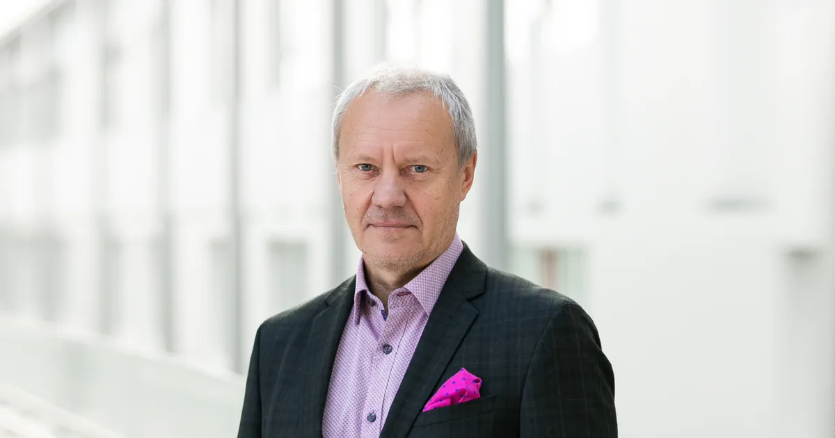 Tartu ülikooli kliinikumi juhatuse esimehena jätkab Priit Perens