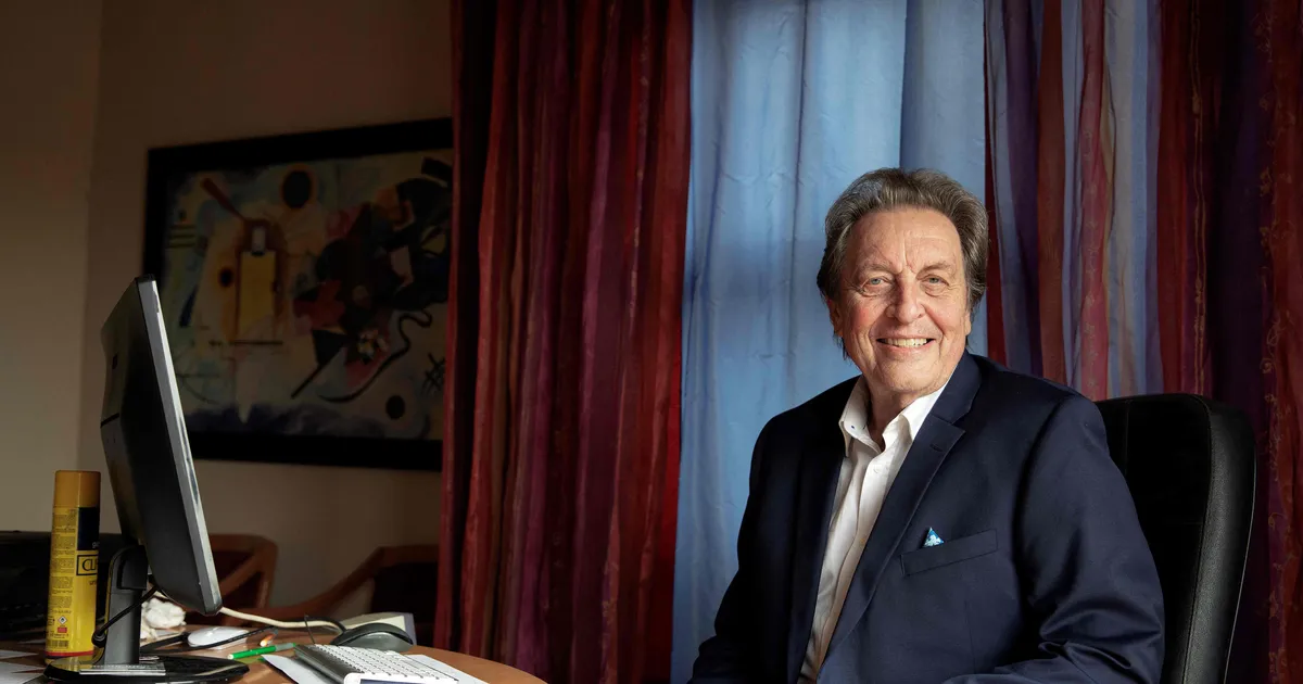 VIDEO ⟩ Elon Muski isa: kogu meie pere imetleb Putinit