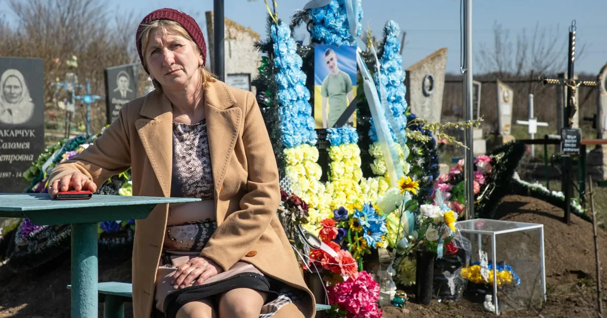 POSTIMEES UKRAINAS ⟩ Sõdurite külad: iga kuues mees sõdib rindel