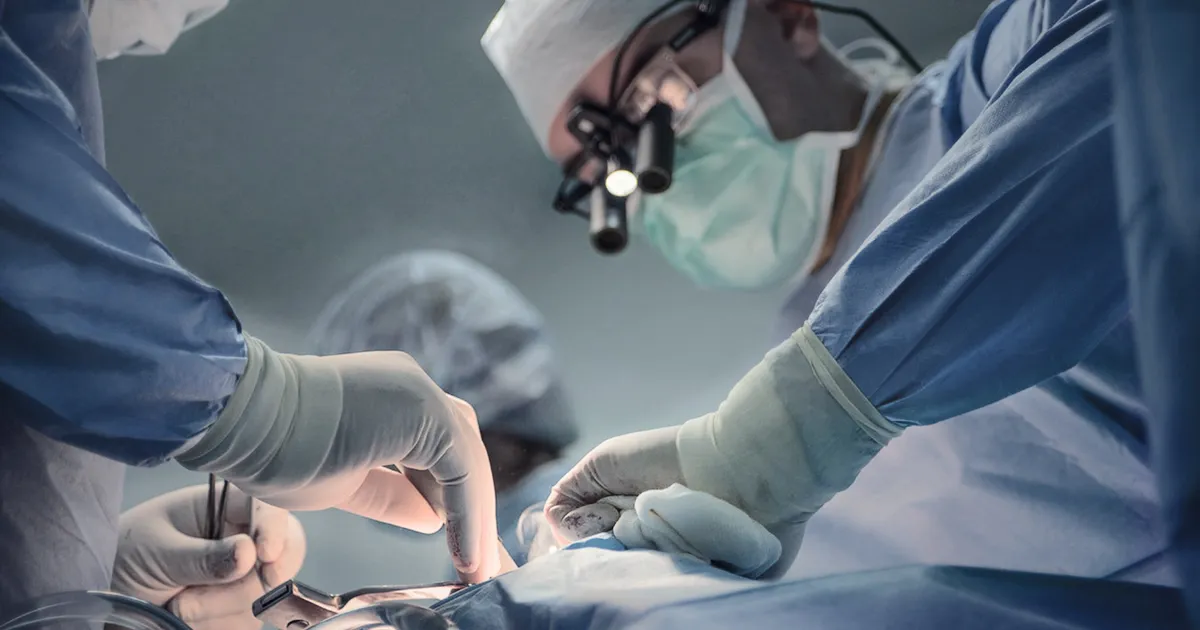 Austraalia kirurgi trahviti haakristitätoveeringuga peenise pildi eest