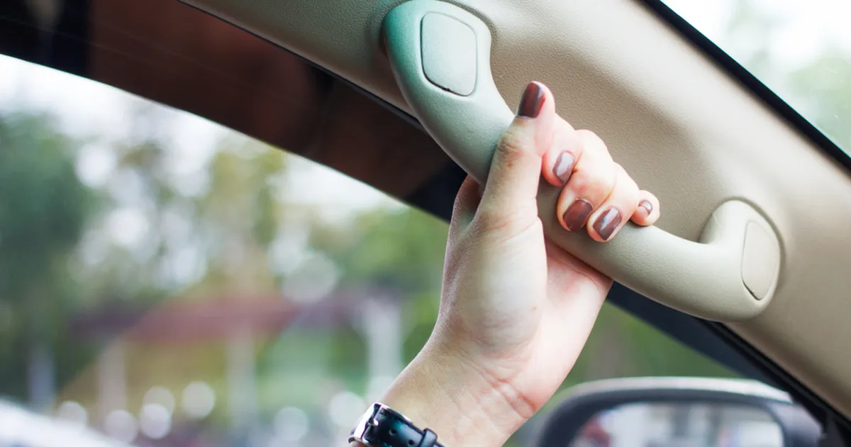 HUVITAV ⟩ Milleks on autos lae all olev käepide tegelikult mõeldud?