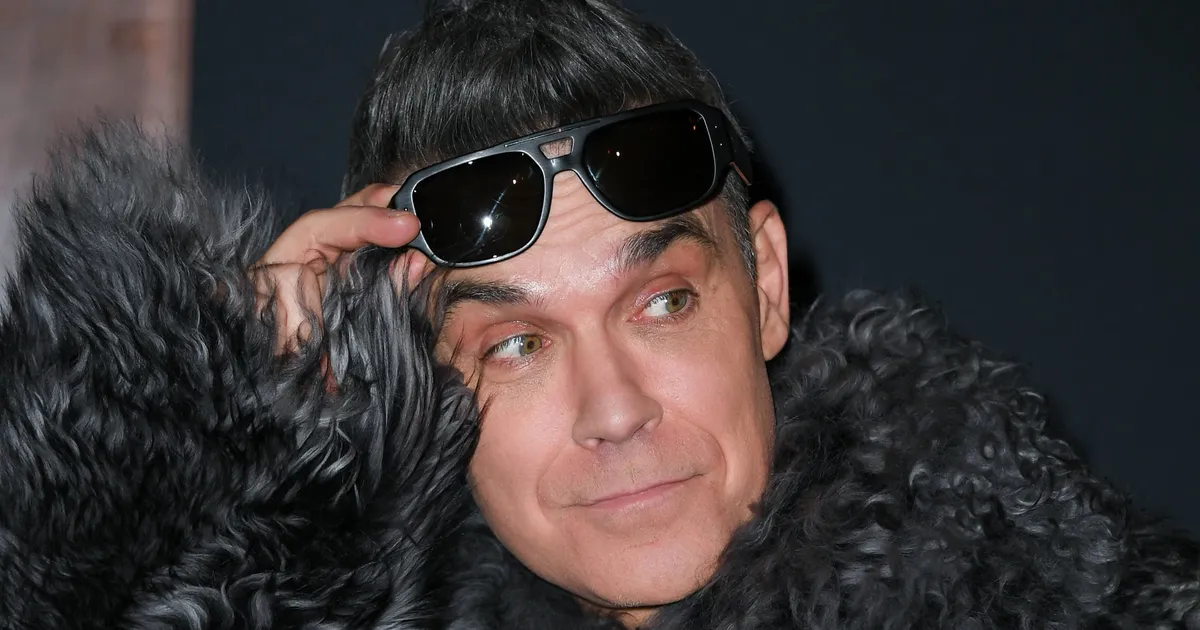 VIDEO ⟩ Robbie Williams: sain 17. sajandi piraatide haiguse