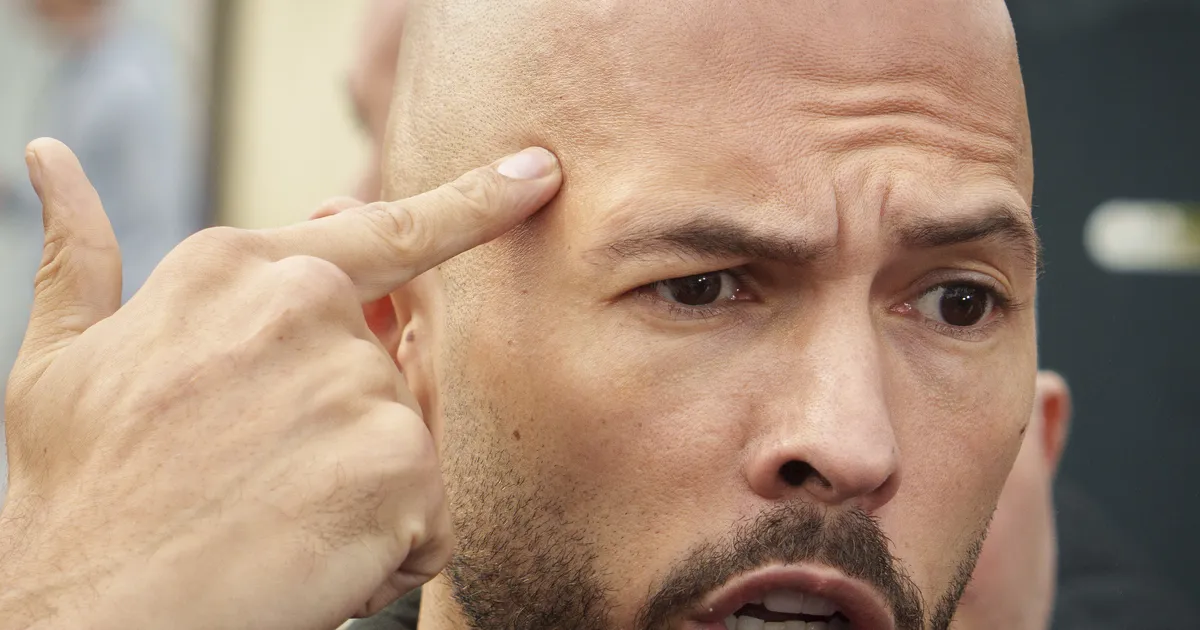 Andrew Tate suunas relva naisele näkku ja sajatas ähvardusi