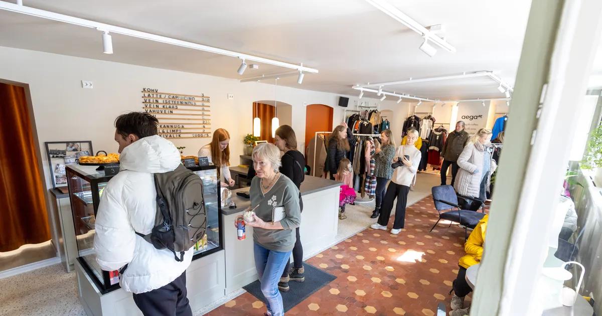 VAATA PILTE ⟩ Kel aega on, võib vanas Toome poes nüüd kohvitada ja jälle ka šopata