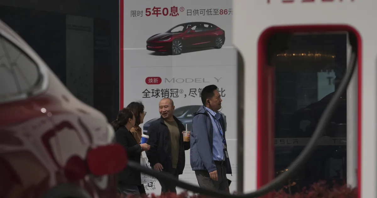 Kaubandussõja ohver: Tesla luksusmudelid surutakse Hiinast välja