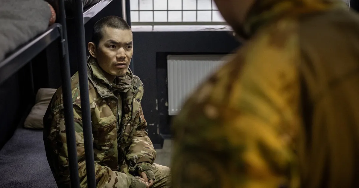 «Ole mees»: Venemaa meelitab hiinlasi Ukrainasse sõdima reklaamidega sotsiaalmeedias