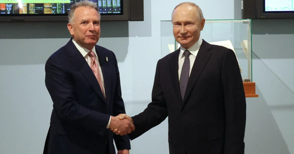 ERKKI KOORT ⟩ «Rahukokteili» segamine Ukrainale käib jõhkra hooga