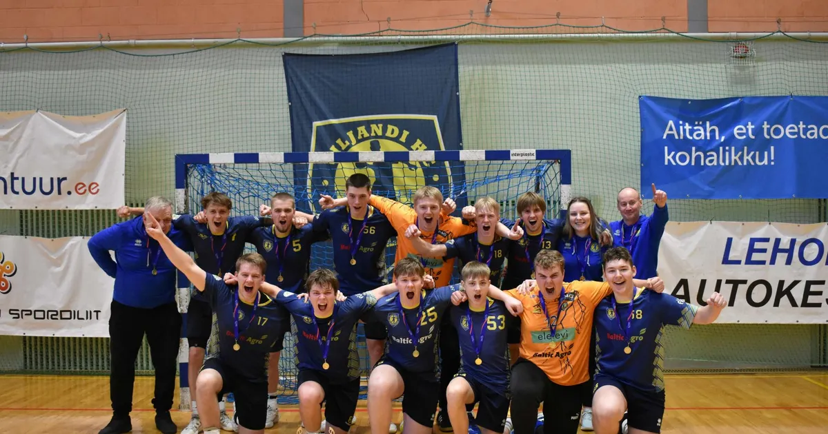 Kuldsed käsipallipoisid lendavad pesast välja