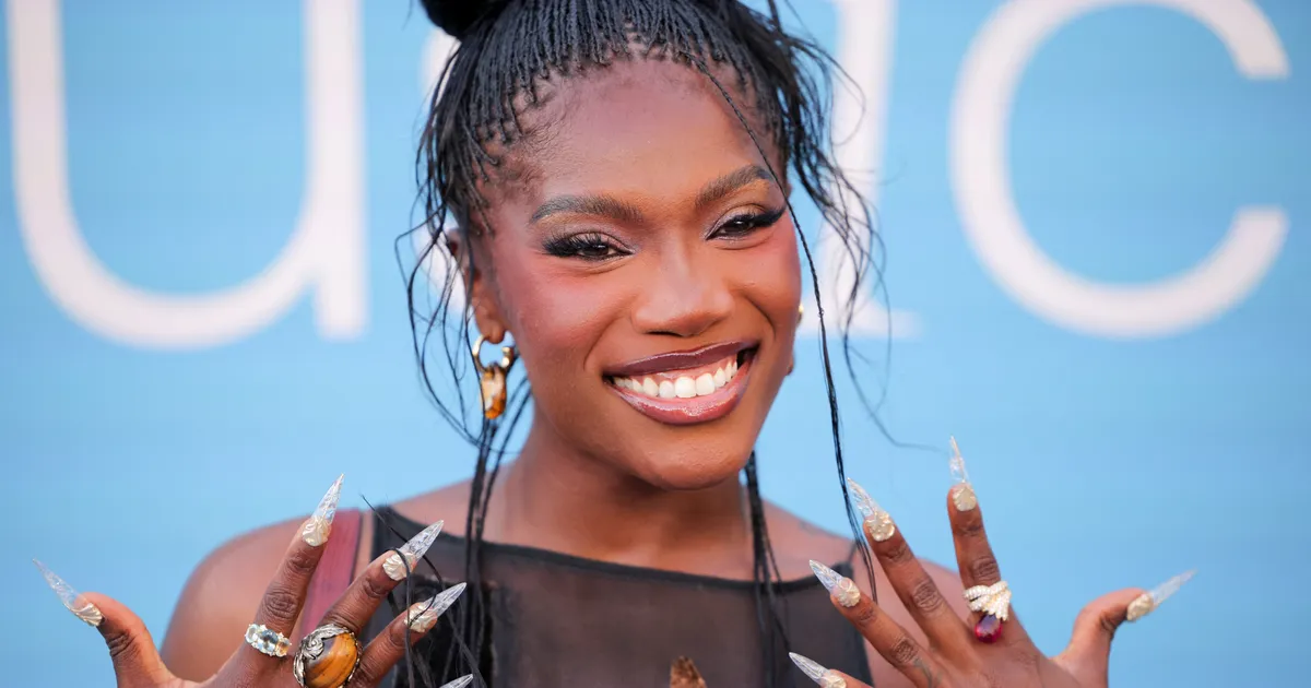 Räppar Doechii soovitab 8 raamatut naisetele, kes otsivad inspiratsiooni, mitte heakskiitu