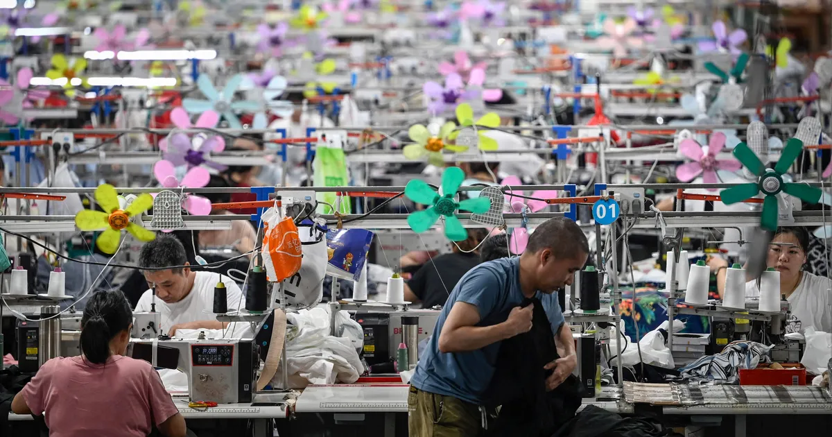 Hiinlaste hirmud: Trumpi tollid ähvardavad röövida poole suurriigi majanduskasvust