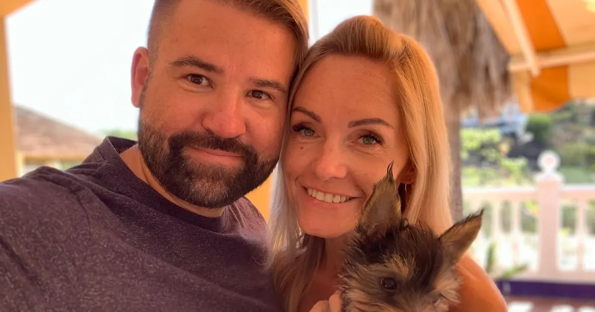 USKUMATU ⟩ Eestist Hispaaniasse kolinud Aivo ja Britta: maksame privaatse aia ja basseiniga suure maja eest vaid...