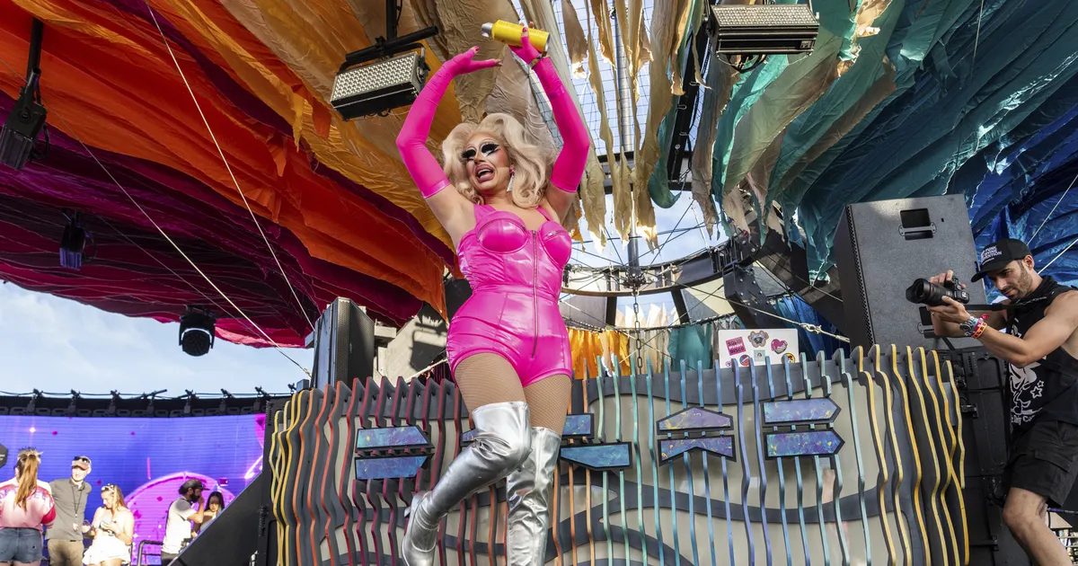 FOTOD ⟩ Maitse asi! Staarid ja sisuloojad, kes läksid rajul USA muusikafestivalil riietusega puhta rappa