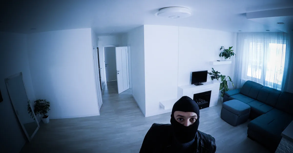 Mida teha, kui varas sisenes lukustamata uksest või kasutas varastatud võtit?