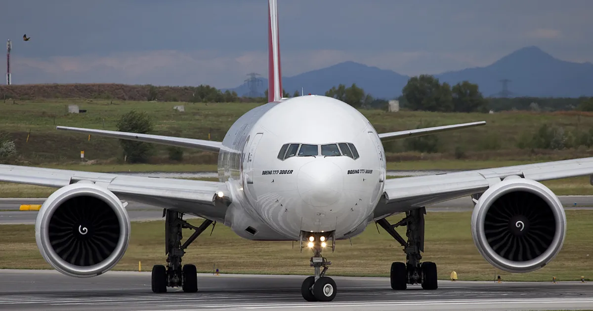 Türki viiakse nüüd maailma suurima kahemootorilise reisilennukiga