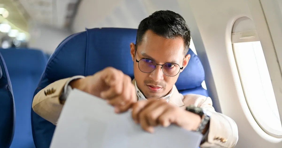 Naine keeldus lennul istet vahetamast – mehe vastus lõi aga kogu lennuparda pahviks