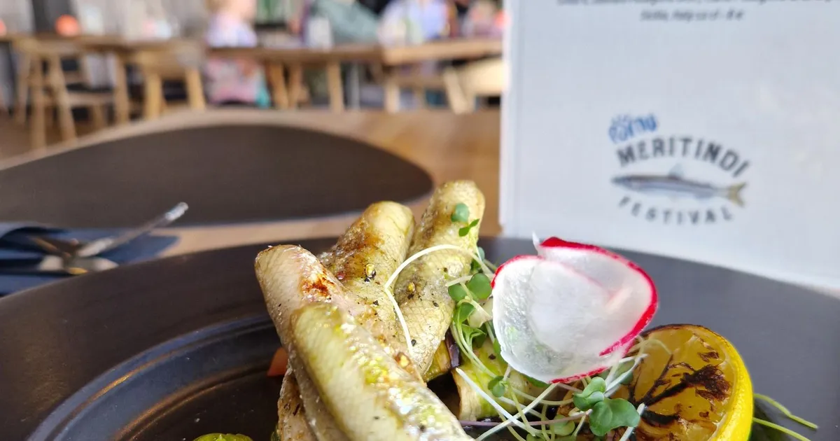 Maitseproov ⟩ Eriline aeg Pärnu restoranides: mekkida saab meritindipitsat ja luristada tindi-cappuccino‘tki