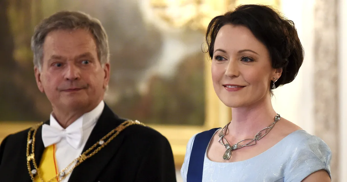 NÄDALA RAAMAT ⟩ Soome presidendiproua raamatust ei leia skandaale, ent ometi loevad seda kõik