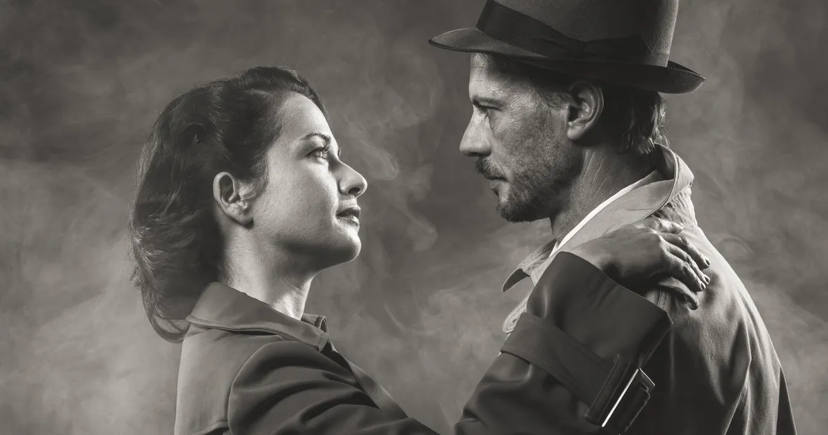 KAOTATUD LUBADUSED ⟩ Kas armastus väärib kroonijuveeli hinda?