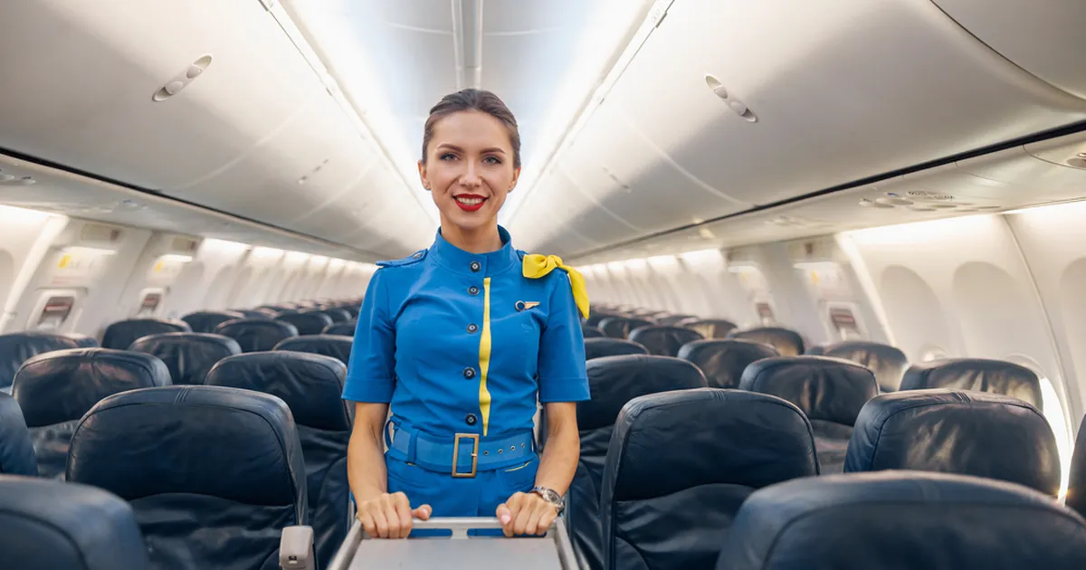 Stjuardess: see, mida tegelikult töövormi all kannan, šokeerib inimesi
