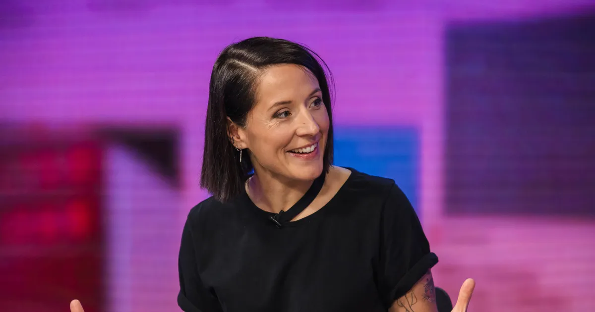 Sellist raamatut on eestlastel väga vaja: Sandra Sillamaa jagab uues raamatus vapralt oma elu õppetunde