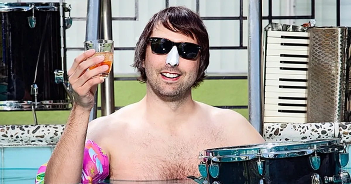 ŠOKK ⟩ Kanada rokkbändi trummar vahistati lapspornograafia pärast