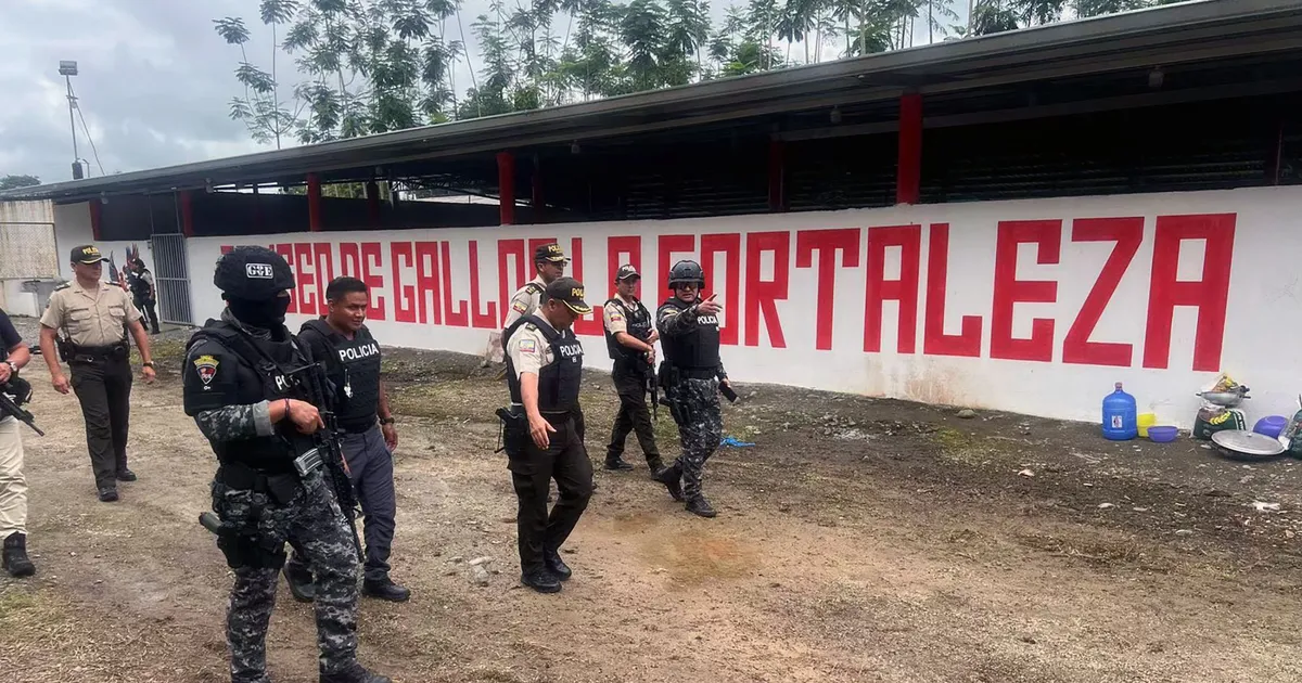 Libamundreis kurjategijad tapsid Ecuadoris kukepoksiareenil 12 inimest