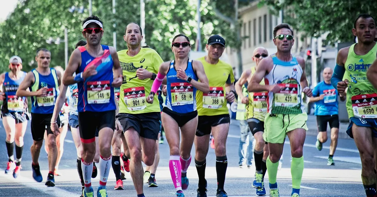 Spordiarst selgitab: mis juhtub kehaga maratoni joostes?