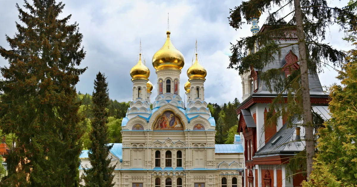 PALJASTUS ⟩ Vene luure juhtis Tšehhi kuurordi õigeusu kirikust Euroopa vastu suunatud mõjuoperatsioone