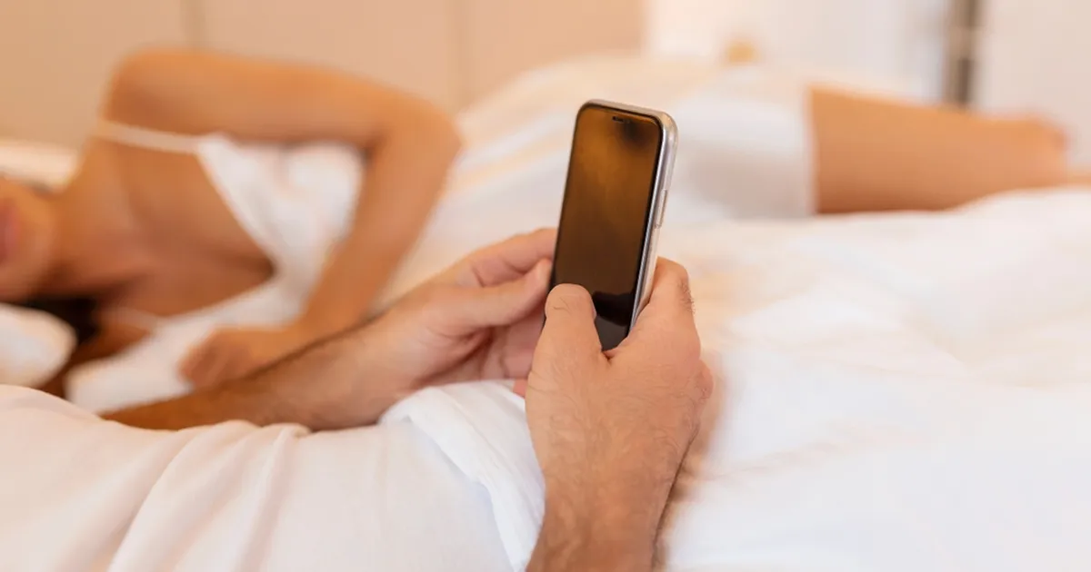 Silmatorkavasse kohta jäetud sõrmejälg paljastas naisele tema kallima afääri