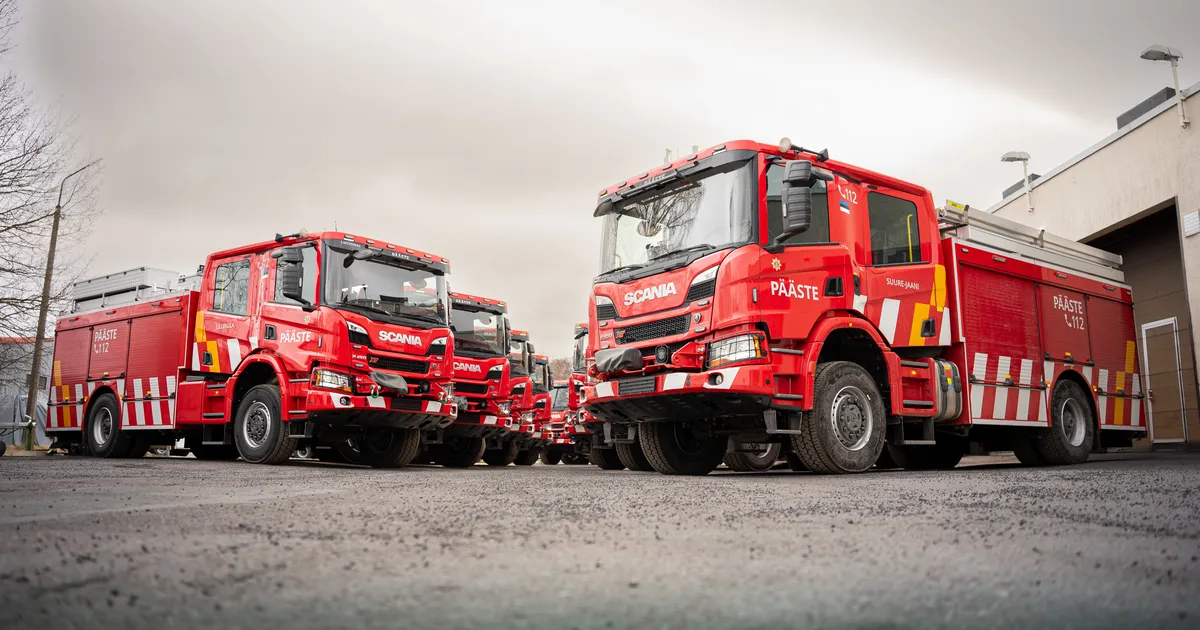 FOTOD ⟩ Päästekomandodesse jõuab 46 uut päästeautot