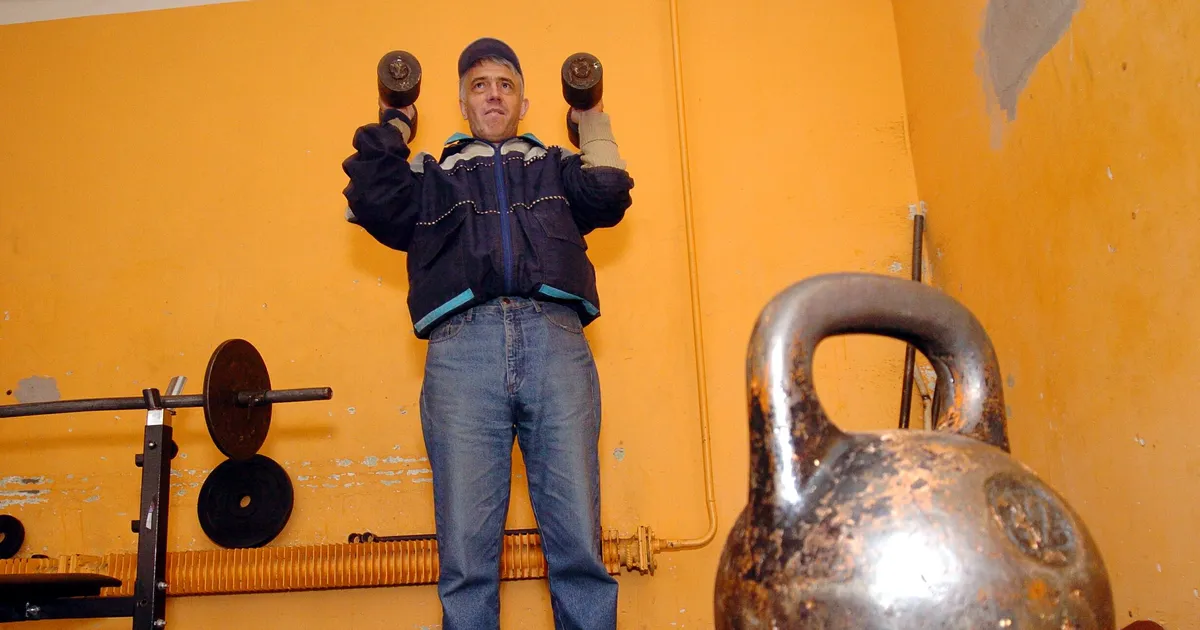 Kohus tühistas kolm inimest mõrvanud eluaegse vangi vabastamise