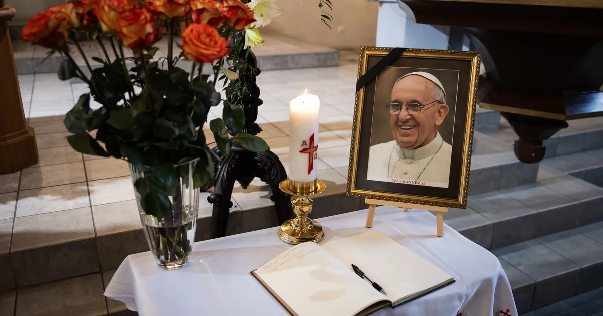 Vatikan: paavst Franciscusega käis hüvasti jätmas 250 000 inimest