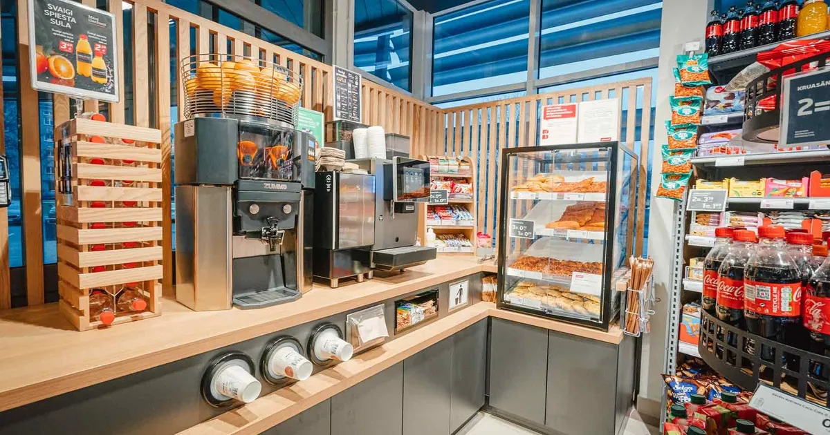 ARVAMUS ⟩ Kas napsu ostmist kontrollib tulevikus robot? Alkoholiseadus vajab vanusekontrolliks muutusi