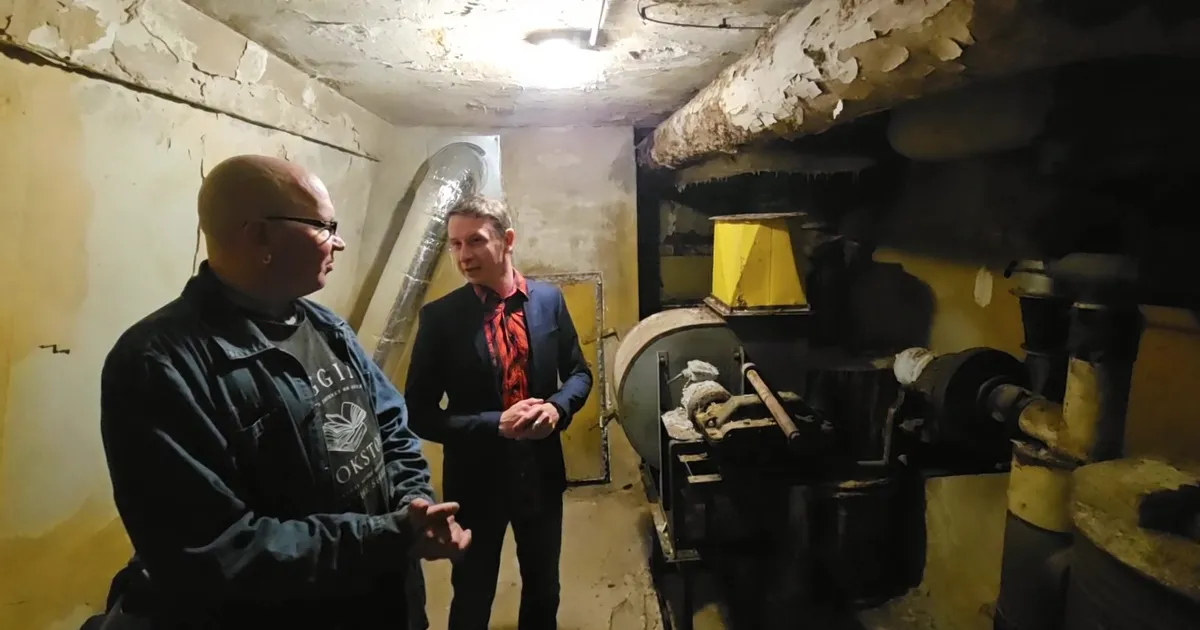 ELU 25 ⟩ Juku-Kalle Raid: VIDEO! Ekskursioon Eesti Sigatüüka lossi ehk Riigikogu keldrite sügavustesse