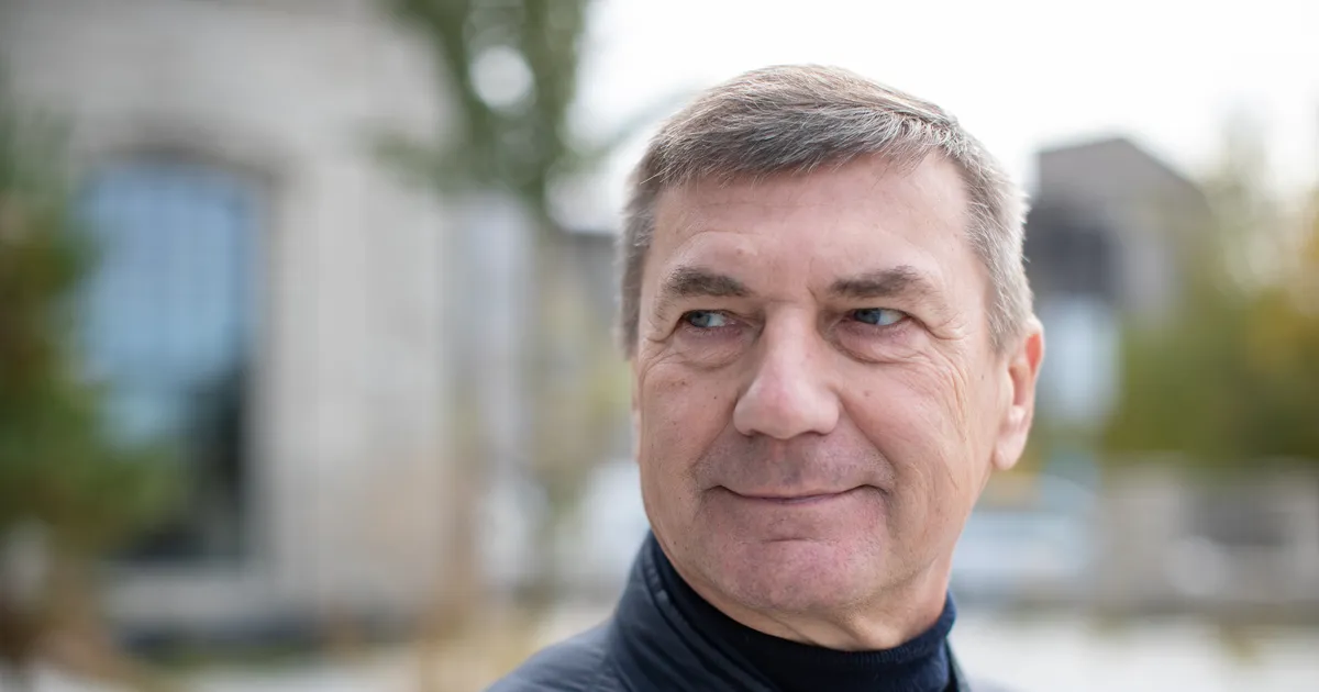 Andrus Ansip pidi perekonda tabanud tervisemure pärast hakkama täiskohaga vanaisaks: nädalaga pöörati maailm pahupidi