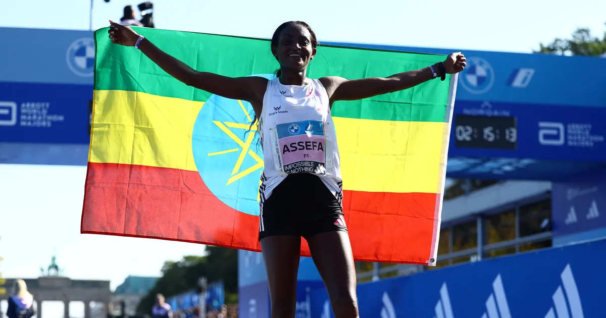 Londonis purustati naiste maratoni maailmarekord