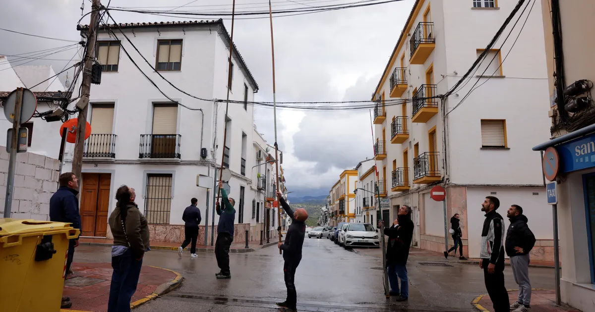 Plaks ja pime! ⟩ Suur osa Pürenee poolsaarest jäi elektrita