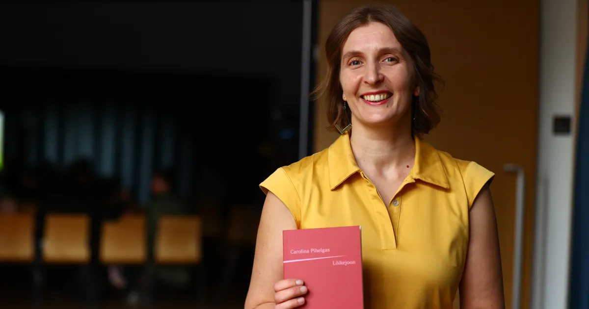 GALERII ⟩ Eesti Naiskirjanduse Selts kuulutas välja tänavuse kirjandusauhinna laureaadi