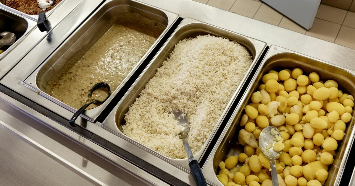 Tallinna kooli­toitlustajatele kehtestati rangemad reeglid