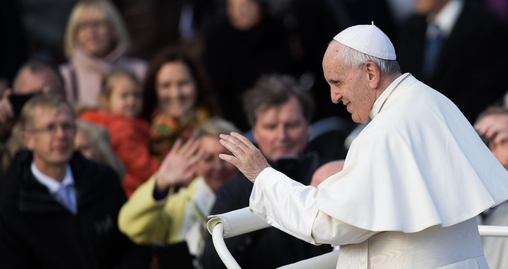 Ivo Linna mälumäng 306. Rooma paavstid on alates keskajast jaganud lugupidamise märgina kuldseid ... Mida?
