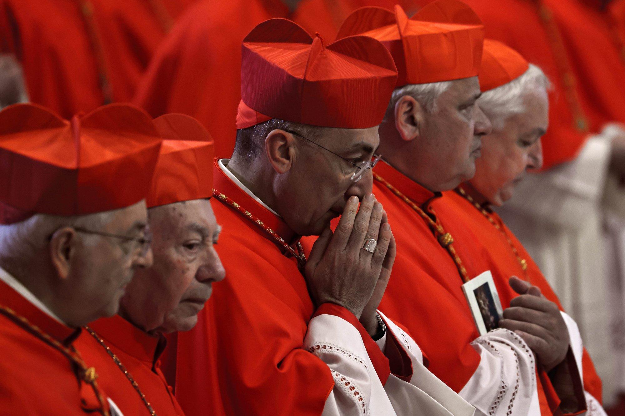 GRAAFIKUD | Paavsti matustele järgneb vaikne valimiskampaania. Eelis on pigem liberaalsetel kardinalidel