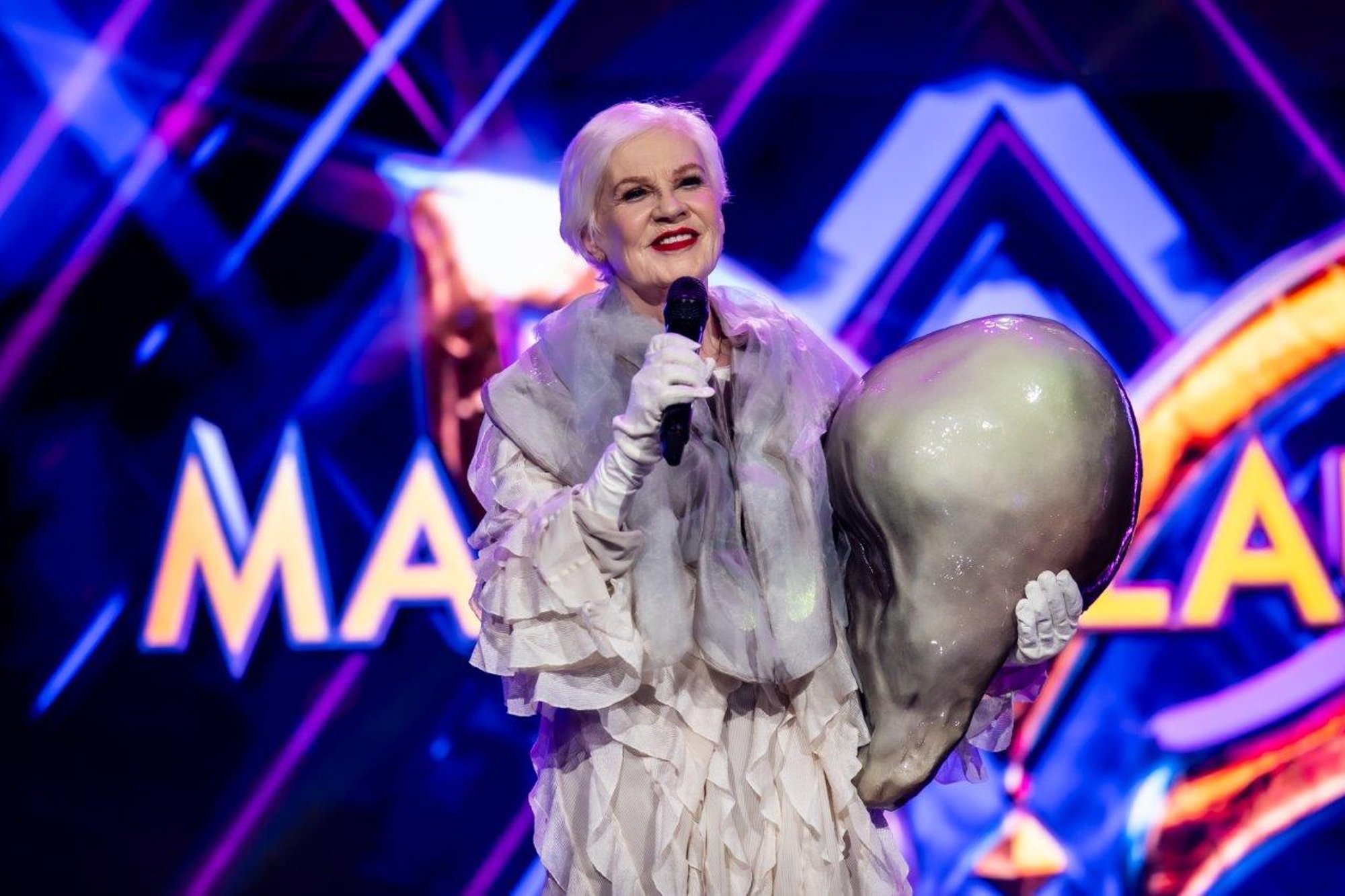 KOKKUVÕTE | „Maskis laulja“ saatest pidi lahkuma Pärl, kelleks osutus legendaarne diktor Merle Randma