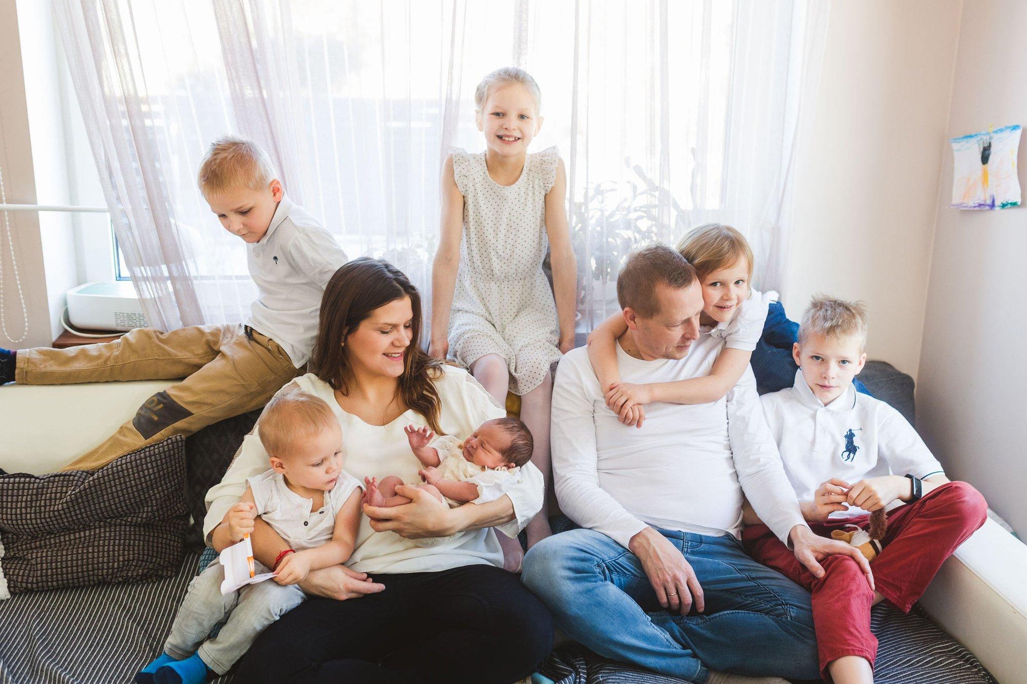 Elini blogi | Võtsin kuus last ja põrutasin päevaks vanavanaemale külla. Plaanimuudatuste kiuste läks kõik hästi