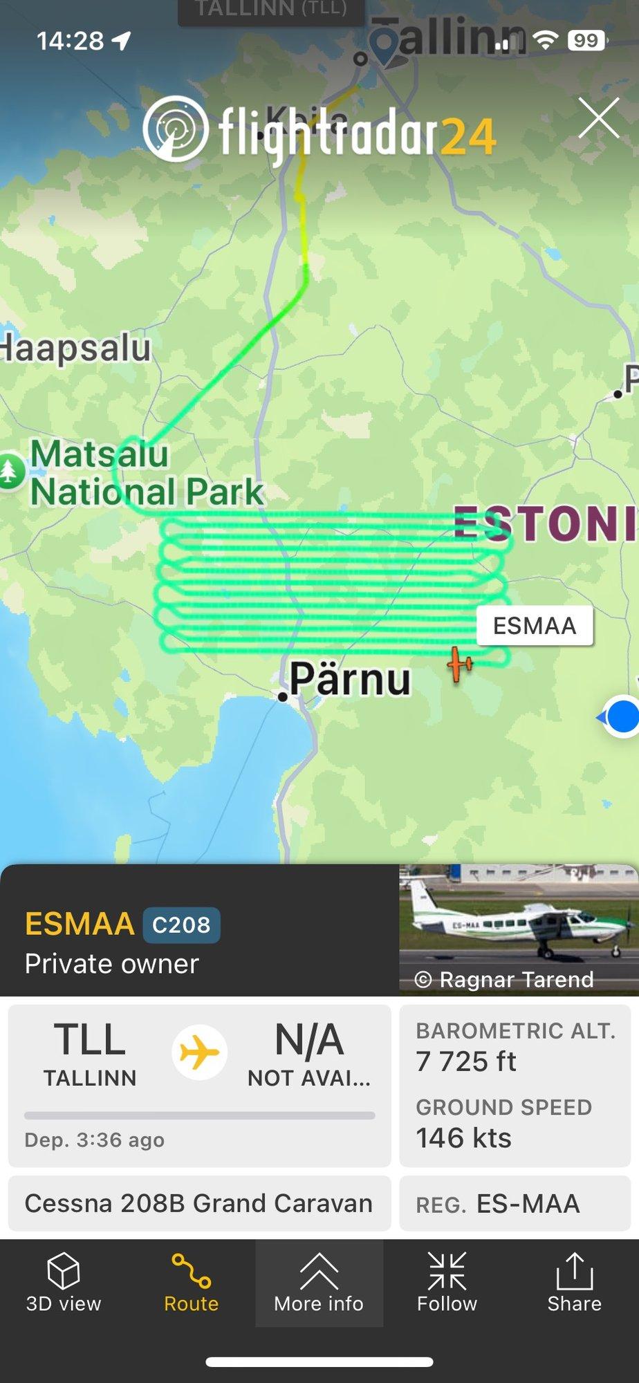 FOTO | Pärnumaal tiirutanud lennuk joonistas kaardile huvitava mustri