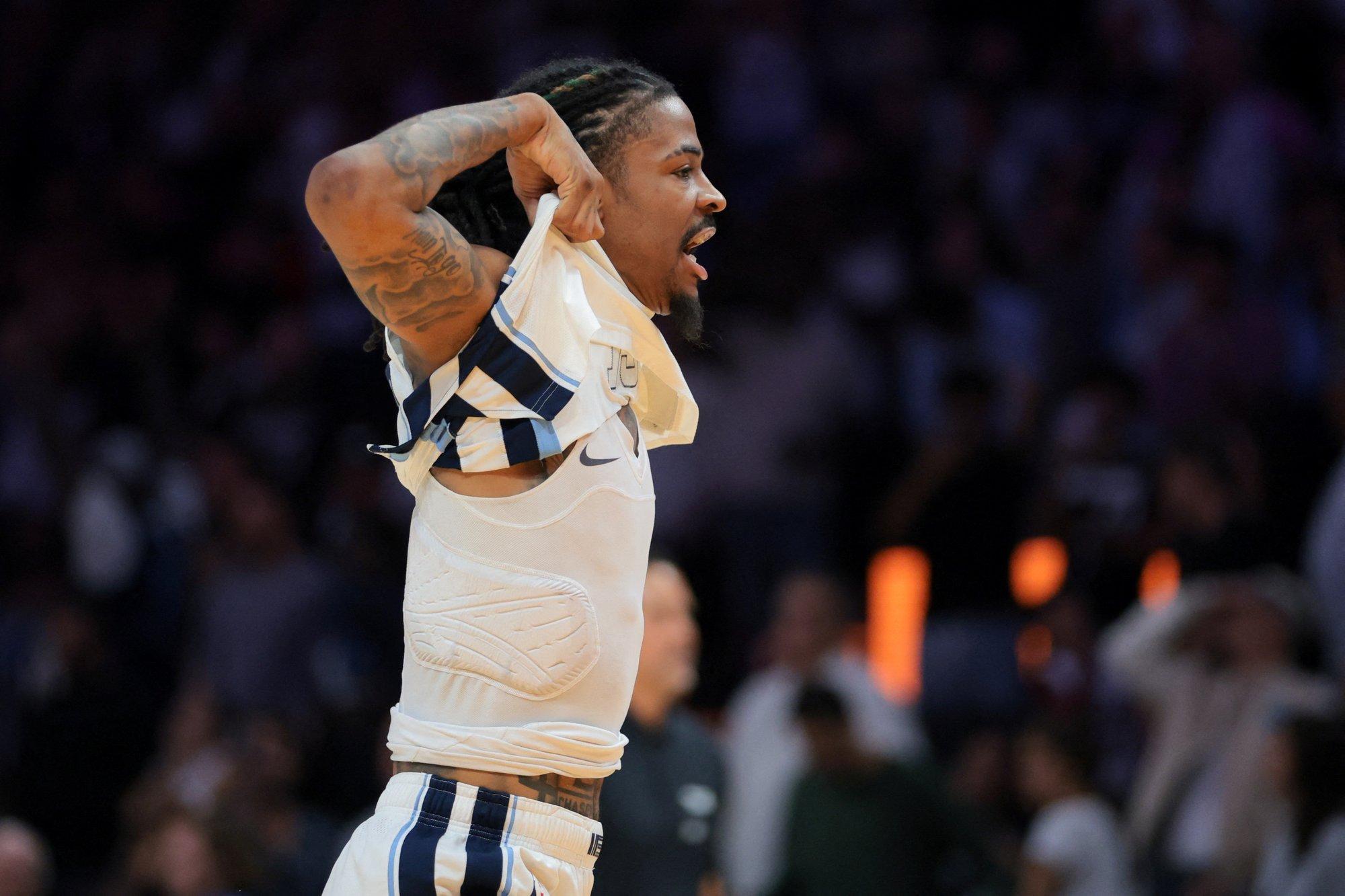 NBA täht sai sündsusetu žesti eest liigalt 75 000 dollari suuruse trahvi